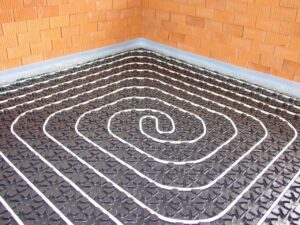 Fußbodenheizung im Noppenplattensystem